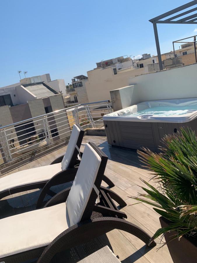 Kernice Penthouse With Sea And Country Views Of Xghajra 外观 照片